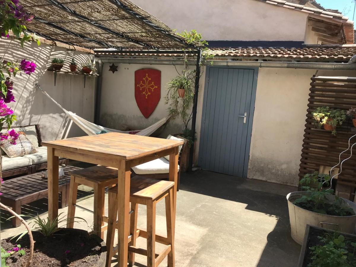 Appartement Climatise Avec Terrasse カルカソンヌ エクステリア 写真